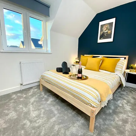 Seaside Haven: Spacious 2-Bedroom Retreat with Garden Lytchett Minster Exterior photo